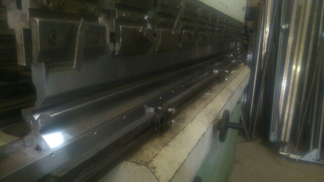 PLIEUSE-ADIRA-Parallélisme-de-pliage